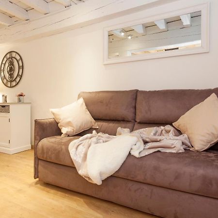 Tornabuoni - Flo Apartments ฟลอเรนซ์ ภายนอก รูปภาพ