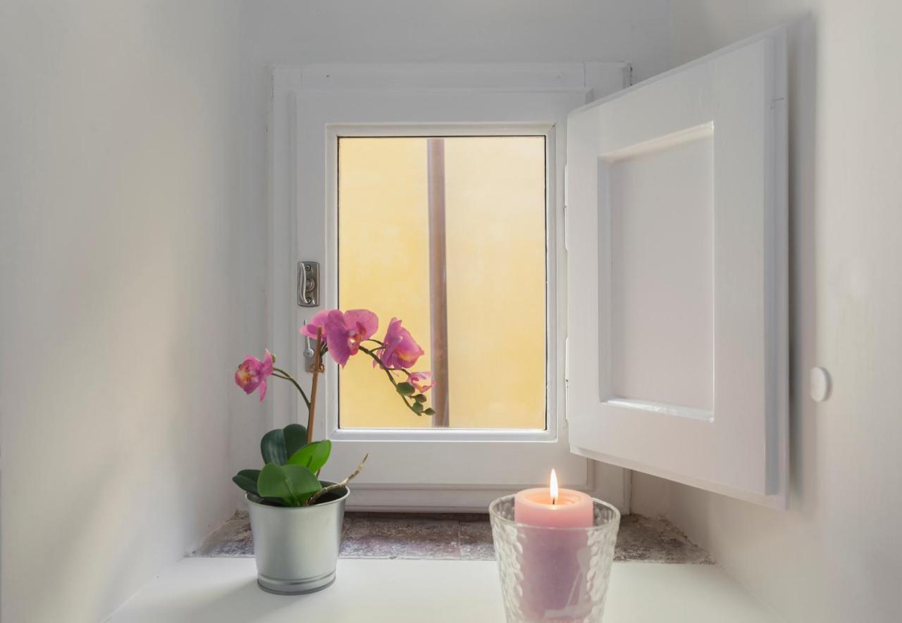 Tornabuoni - Flo Apartments ฟลอเรนซ์ ภายนอก รูปภาพ