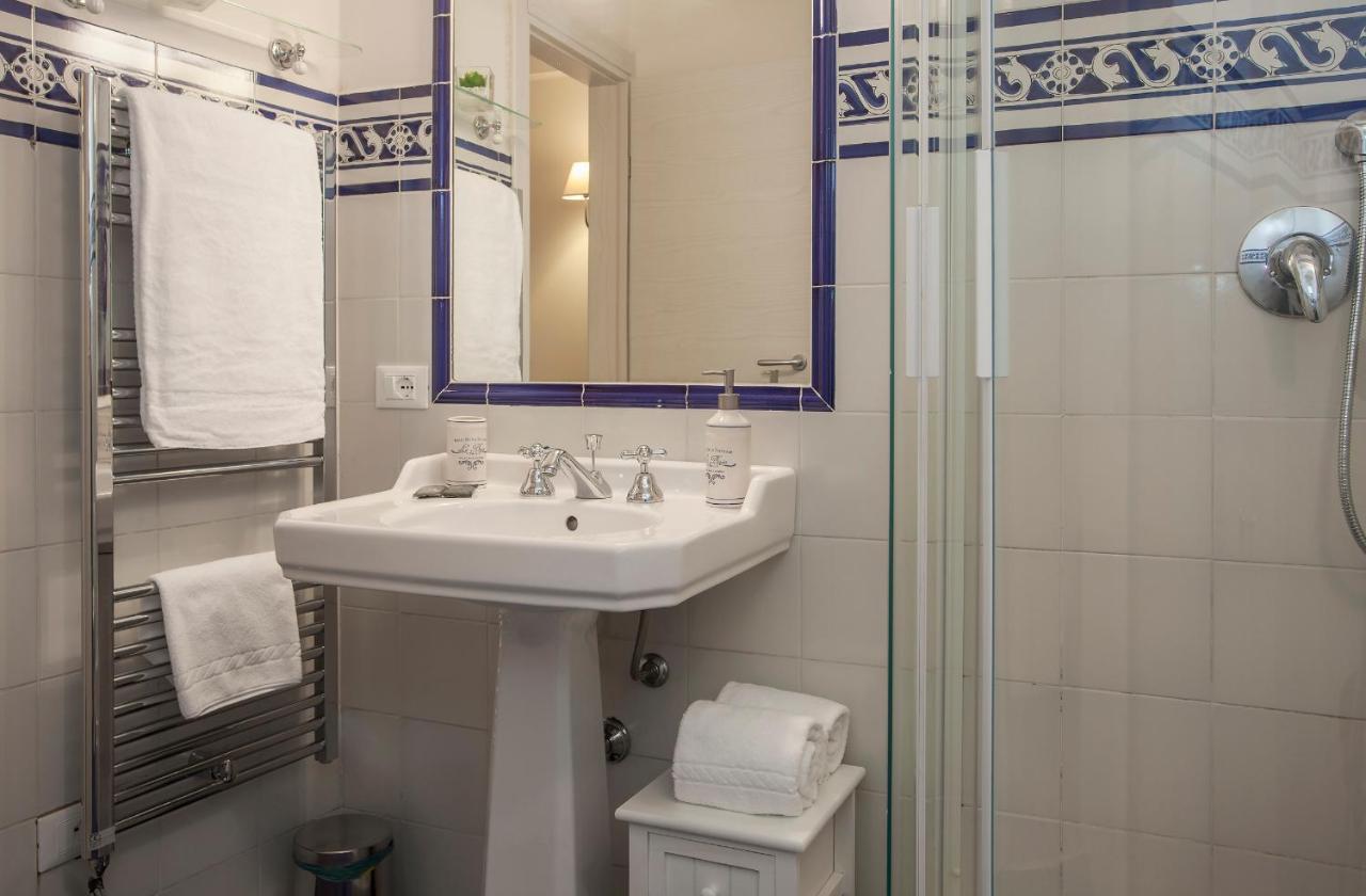 Tornabuoni - Flo Apartments ฟลอเรนซ์ ภายนอก รูปภาพ